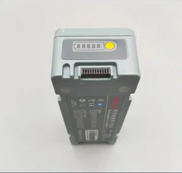 Mindray BeneHeart D5 D6 Battery LI24I004A CE Certified DC 15.1V 1 Year Warranty for Mindray Beneview