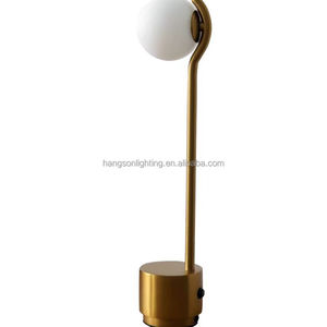 Moderno nordico decorativo in piedi <span class=keywords><strong>luce</strong></span> ottone nero finitura corpo di vetro congelato palla lampada da terra per casa soggiorno e camera da letto - Product Image 5