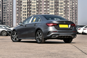 Mercedes Benz <span class=keywords><strong>Clase</strong></span> <span class=keywords><strong>A</strong></span> 2022 A180 L Sport Sedán <span class=keywords><strong>de</strong></span> <span class=keywords><strong>Segunda</strong></span> <span class=keywords><strong>Mano</strong></span>, Volante <span class=keywords><strong>a</strong></span> la Izquierda, Vehículo <span class=keywords><strong>de</strong></span> Gasolina en Buenas Condiciones para Exportación - Product Image 5