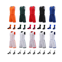 Ensemble d'uniformes de basketball réversibles |   Maillots et shorts en polyester 100% imprimés par sublimation, anti-UV, séchage rapide, noms d'équipe personnalisés