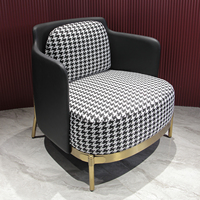 Chaise de loisirs de luxe à pieds en métal pour le salon, la chambre à coucher, le hall de l'hôtel et l'école/les meubles d'appartement pour les loisirs et la détente