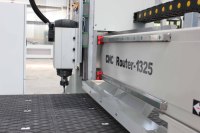 Machine de fraisage CNC 1325 pour le travail du bois, table à vide robuste pour la découpe, le rainurage, le poinçonnage, la sculpture et la fabrication de meubles