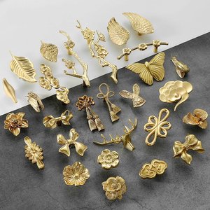 Lazo de latón nórdico con mango creativo de flores de ciruelo, pomo de un solo orificio para armario, ropa, cajón, Nube de <span class=keywords><strong>la</strong></span> suerte, cobre puro, muestra gratis - Product Image 4