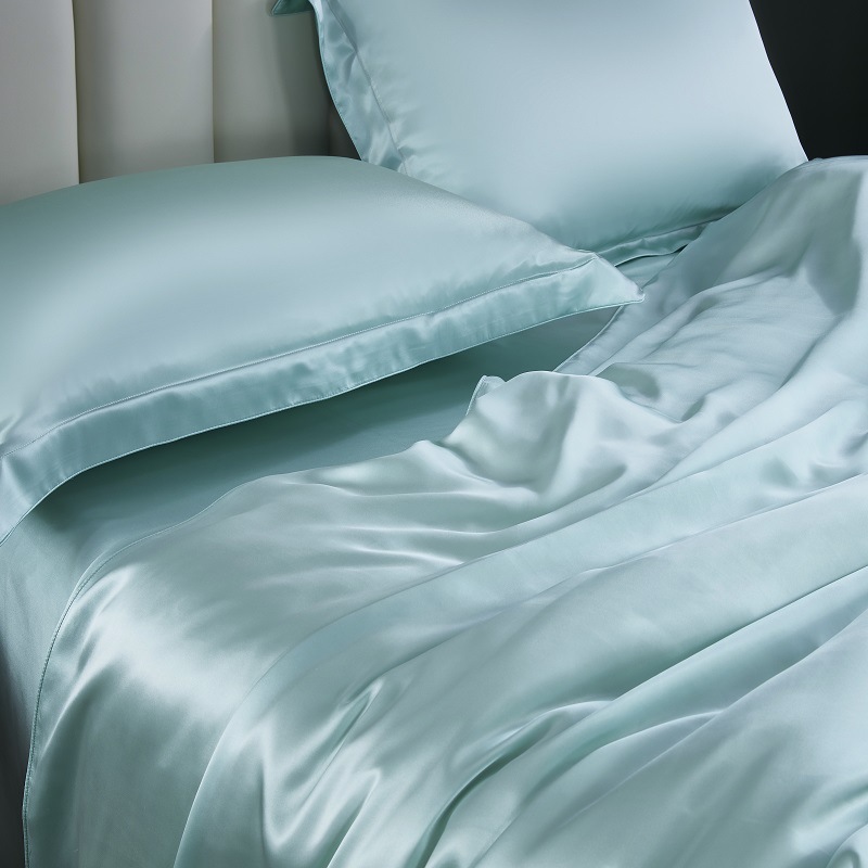 Gentleman's kiss (light blue)