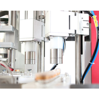 Machine de remplissage de liquides cosmétiques à haute précision avec pompe à piston servo pour liquides visqueux (shampooing, verre) et dosage par engrenages