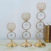 Candelabro de Hierro Forjado Retro Chapado en Oro Hecho a Mano con Diseño de Bola de Cristal para Decoración de Mesa de Boda