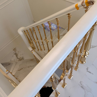 Système de rampe et de main courante d'escalier mural moderne de luxe en laiton et aluminium plaqué or, résistant à la rouille, sur mesure