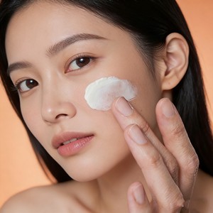 Crème <span class=keywords><strong>magique</strong></span> coréenne pour le visage de marque privée crème hydratante <span class=keywords><strong>Anti</strong></span>-rides enlevant la crème <span class=keywords><strong>anti</strong></span>-rides faciale au collagène de l'âge d'or - Product Image 2