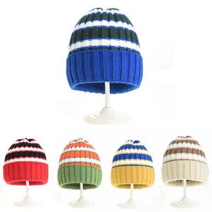 Automne et hiver 2-5 ans enfants coloré rayé chaud oreille Protection tricoté chapeau enfants à capuche - Product Image 2
