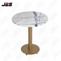 Table de restaurant en marbre carré avec base noire pour les projets de sièges de cabine modernes