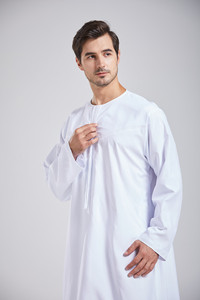 Vendita calda abbigliamento etnico medio oriente abito da uomo in poliestere girocollo abito arabo uomo Thobes abbigliamento islamico Turks - Product Image 3