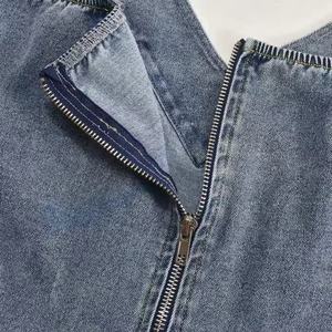 เดรสเซ็กซี่มาใหม่สำหรับฤดูร้อน ชุดมินิเดรสแบบสายคล้องคอ ผ้าฝ้าย 100% ยีนส์ฟอกสีซีดสำหรับผู้หญิง - Product Image 6