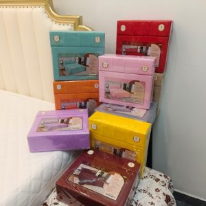 Juego de Sábanas de 6 Piezas de Color Sólido al por Mayor, Ropa de Cama Suave al Tacto de Algodón con 4 Fundas de Almohada - Product Image 1