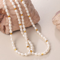 Collier en acier inoxydable plaqué or avec perles d'eau douce, pendentif médaillon résistant à l'eau et à la ternissure, chaîne perlée
