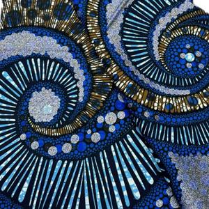 Tissu Bazin Riche Ankara Wax Print en Satin Ciré, Noir Bleu Profond, Technique Batik, avec Paillettes Gris Argenté et Accents Dorés, En Stock - Product Image 2
