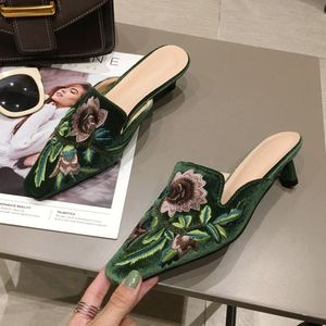 Chaussures Pour Femmes Talon 5CM Pointy Toe Kitten Low Heels <b>Slippers</b> Women Mules Shoes - Product Image 2