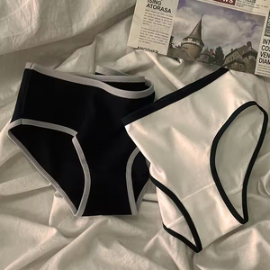 Mutandine Morbide da Donna, Culotte Senza Cuciture, Slip Femminili a Vita Media in Puro Cotone - Product Image 2