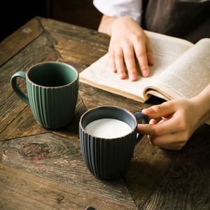 Tasse à café en céramique moderne et vintage <span class=keywords><strong>de</strong></span> 9oz Design unique à rayures vertes et grises allant au lave-vaisselle avec cuillère et soucoupe - Product Image 3