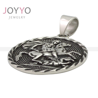 Bijoux anciens, pendentif médaille en acier inoxydable doré avec charme Saint-Georges et le dragon, symbole de la bonne défaite du mal, accessoires