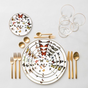 Assiette de dîner ronde en céramique, motif papillon de jardin, style européen de luxe, avec bord doré, pour mariage, tendance - Product Image 2