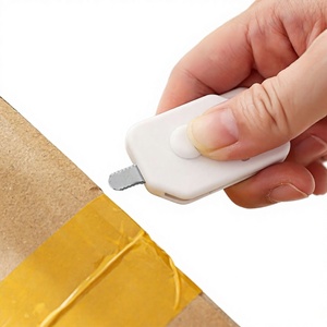 Cuchillo de Desempaquetado Mini <span class=keywords><strong>2</strong></span> en 1 Montable en Pared, Hoja Metálica, Mango de ABS, Antirrasguños, Ideal para Oficina, Cuchilla Compacta Multiusos - Product Image 1