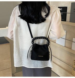 Korean style soft leather bucket bag women's casual and versatile shoulder crossbody bag, new trendy women's bag. - Product Image 3