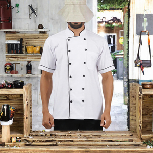 Nueva Chaqueta de Chef Unisex de Manga Corta en Sarga Negra de Poliéster de Alta Calidad con Cierre de Botones y Estampado por Transferencia Térmica para Uniforme de Restaurante - Product Image 3