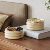 2-stöckige Stapelbare Holz-Schmuckorganizer-Box, Wellenförmiger Schmuckhalter mit Zweifach Verwendbarem Goldfarbenem Metalldeckel