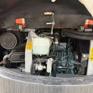 Mini-excavatrice Kubota U55-4 d'occasion de haute qualité, en excellent état, avec une masse opérationnelle de 5 tonnes et un moteur, à vendre - Product Image 6