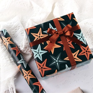 Papel kraft de regalo personalizado de alta calidad al por mayor para embalaje de regalo gran oferta de papel de regalo de lujo. - Product Image 5