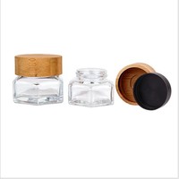 Diskon besar disesuaikan Logo mewah 30g 50g 100g heksagonal transparan kaca krim jar kosong dengan tutup bambu untuk krim perawatan kulit