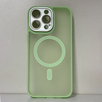 Coque de téléphone magnétique translucide 2-en-1 antichoc avec sensation de peau et chargement sans fil pour iPhone 17 16 15 Pro Max – Vente en gros