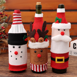 Venta al por mayor de Navidad de punto fundas de botella de dibujos animados de muñeco de nieve bolsas de botella de vino con diseño creativo de felpa - Product Image 1