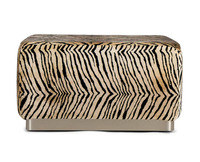 Pouf carré moderne à imprimé zèbre avec base en métal doré brossé, repose-pieds de luxe en fausse fourrure pour salon, tabouret de coiffeuse