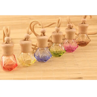 8ml coloré vide bouchon en bois verre voiture désodorisant suspendu bouteille de parfum parfum bouteille diffuseur pour voiture