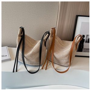 Bolso de hombro informal en forma de U para mujer, vacaciones de verano, bolso de viaje bohemio, bandolera, decoración bordada, tipo de cierre abierto - Product Image 2