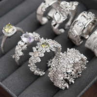 Nuevas llegadas: Anillos de la marca ZC, venta al por mayor de fábrica, anillos de cobre de lujo para mujer, estilo retro minimalista, anillos de regalo de moda.