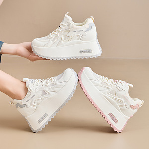 Zapatillas Deportivas Transpirables de Suela Gruesa para Mujer, con Tacón Integrado, Blancas, Versátiles y Modernas - Product Image 6