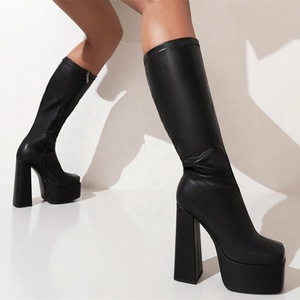 Botas de plataforma de moda con cremallera lateral de cuero PU de alta calidad hechas a mano, color negro y blanco, con punta cuadrada, botas altas hasta la rodilla para mujer - Product Image 2