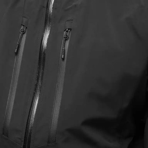 Veste coupe-vent sport en nylon avec capuche, style rétro, pour adultes, idéale pour le cyclisme et la mode - Product Image 4