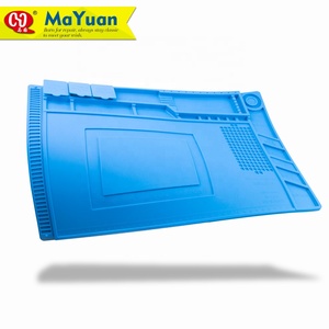 Tapis Magnétique en Silicone Grande Taille pour Réparation de Téléphones Portables - Product Image 1
