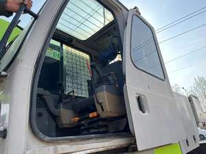 Grue sur camion Zoomlion d'occasion de 35 tonnes, modèle 2021, équipement de levage mobile haute efficacité avec boîte de vitesses robuste - Product Image 5