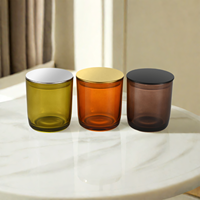 L'usine fournit une tasse de bougie en verre brun rustique multicolore en option tasse de bougie en verre transparent en vrac pots de bougie en gros