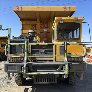 Camion minier tout-terrain à carrosserie large 875M |   Moteur diesel de 430 CV, capacité de 58 m³, PLC et pompe |   Conquérir les conditions de terrain difficiles - Product Image 1