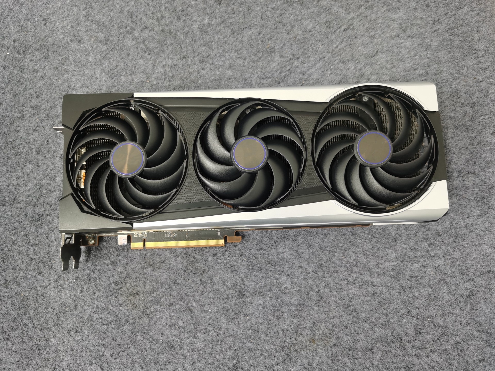 Radeon RX 6900XT