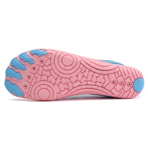 รองเท้าดำน้ำสำหรับฝึกว่ายน้ำกลางแจ้ง Nicecin แบบนุ่มสบาย เหมาะสำหรับชายหาด เล่นน้ำ และกิจกรรมทางน้ำ - Product Image 5