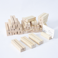Vente en gros d'usine personnalisée OEM porte-cartes de visite en bois massif Taiwan Base de calendrier Base de noyer noir en bois de hêtre avec logo personnalisé