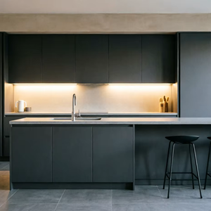 Meuble de <span class=keywords><strong>cuisine</strong></span> de style européen classique, placage en bois massif, <span class=keywords><strong>porte</strong></span> Shaker, design à panneaux surélevés, luxe traditionnel pour hôtels et résidences - Product Image 1