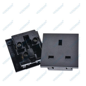 Snap in Embedded British Type-<span class=keywords><strong>G</strong></span> <span class=keywords><strong>BS</strong></span> <span class=keywords><strong>1363</strong></span> 13A Toma de corriente para gabinete 50x50mm - Product Image 2