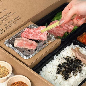 <span class=keywords><strong>Set</strong></span> <span class=keywords><strong>Pranzo</strong></span> Portatile Monouso con Griglia BBQ Integrata a Carbone per Viaggi e Attività all'Aperto - Product Image 2